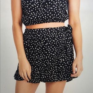 a&F wrap skirt in black and white heart print